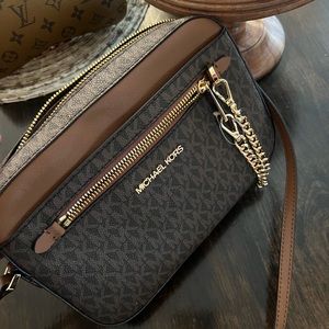 Authentic Michael Kors Crossbody